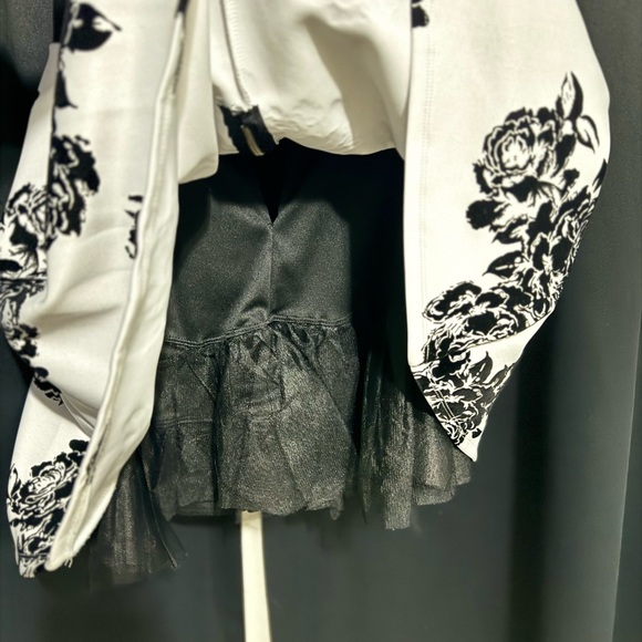 Dress - Picture 4 of 4